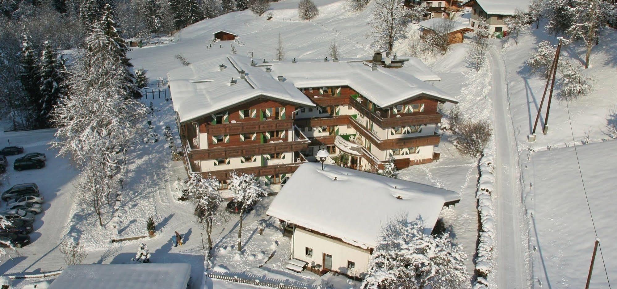 Ferienappartements Landhof Ellmau Exterior photo